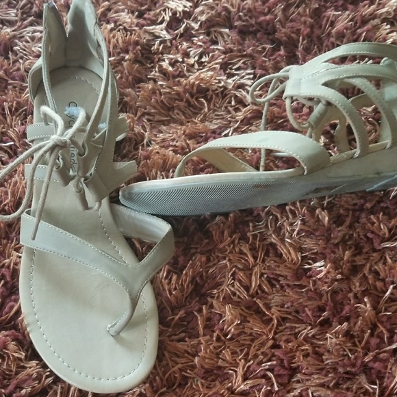 Sandals - Picture 3 of 3